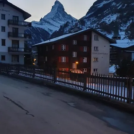 Ferienwohnung Haus Brunnmatt Zermatt Exterior foto